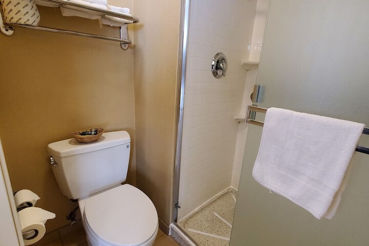 Room 29 of 46