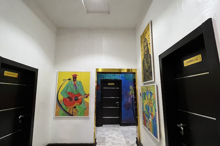 Ballroom/Hall 43 of 50