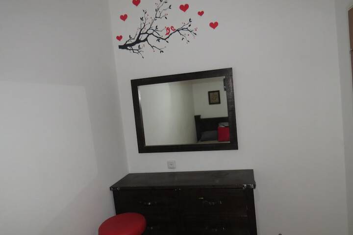 Room 2 of 25