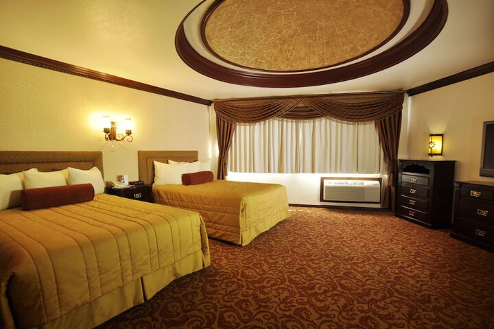 Room 7 of 48