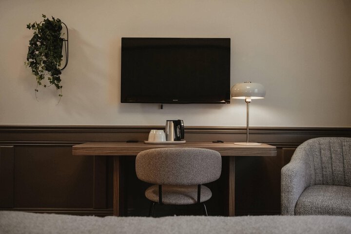 Room 20 of 77
