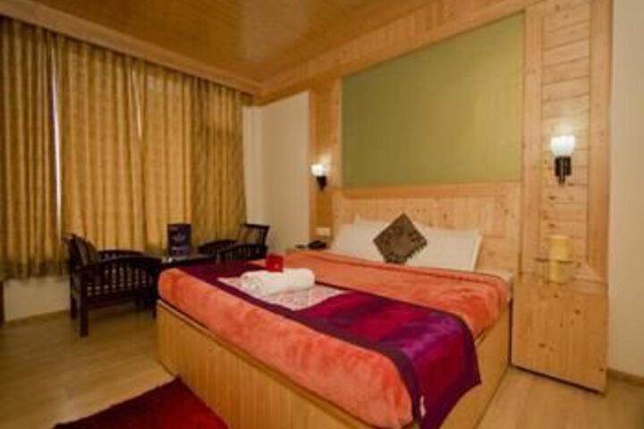 OYO Premium Grand Stay
