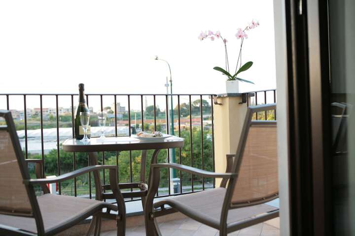 Terrace/Patio 20 of 65