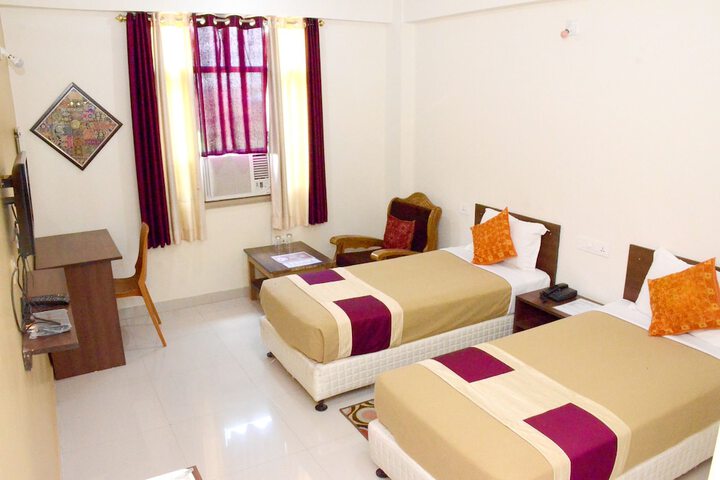 Room 5 of 57