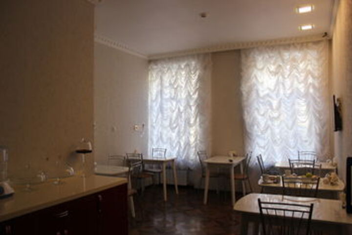 Hotel Entry
