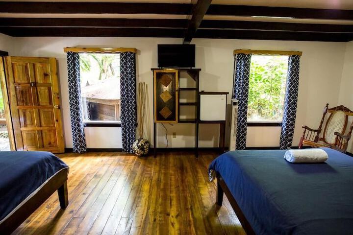 Room 2 of 52