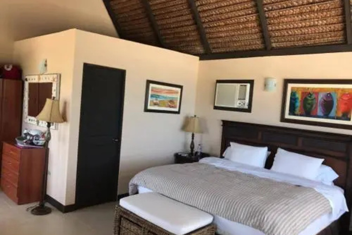 Room 2 of 17
