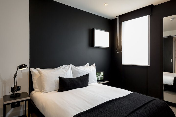 Room 5 of 71
