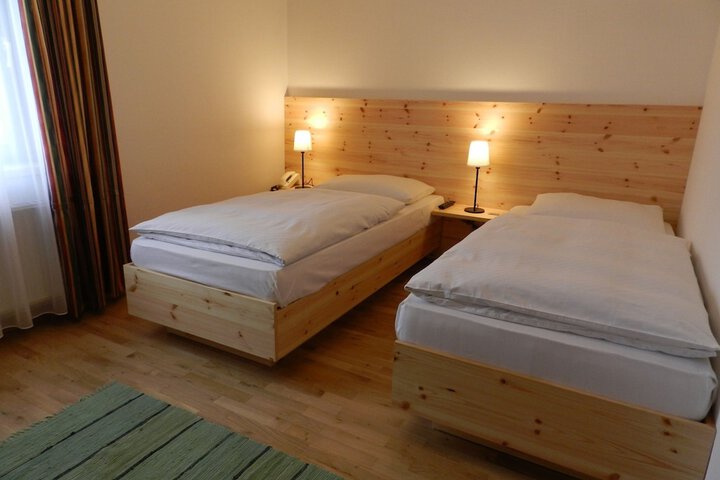 Room 3 of 51