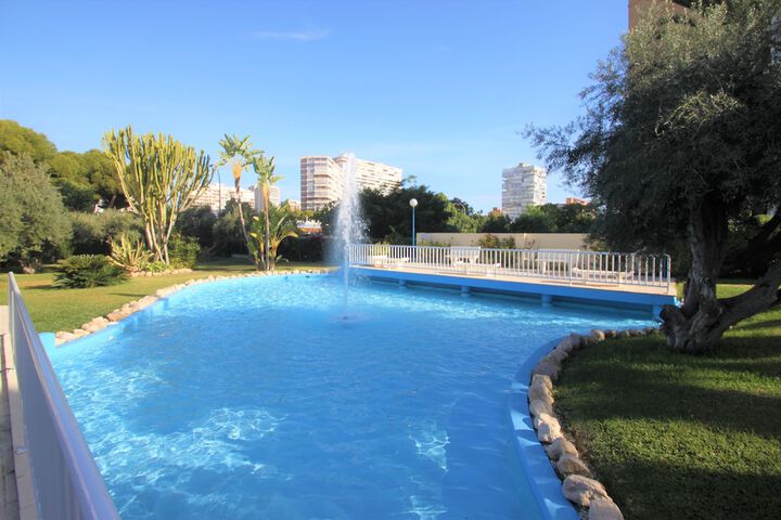 Pool 20 of 28
