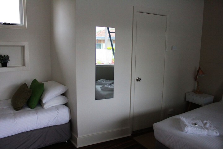 Room 3 of 29
