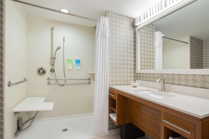 Bathroom shower