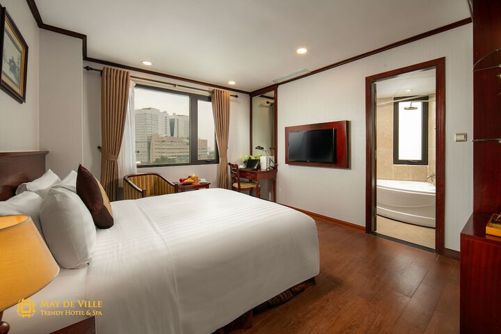 Room 10 of 97