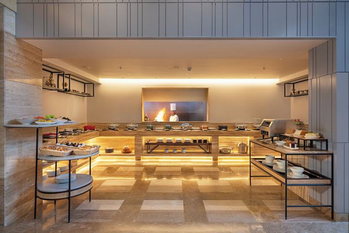 Dining Photos
