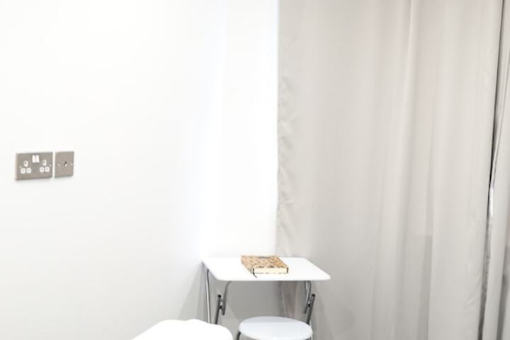 Room 17 of 49