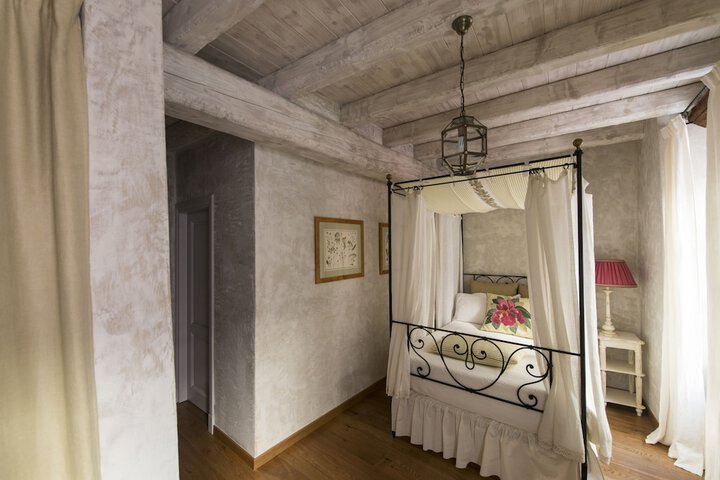 Room 29 of 64