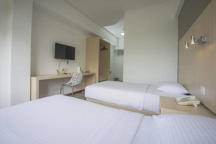 Room 9 of 52