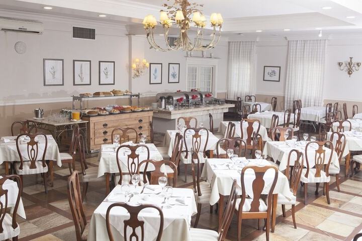 Dining 81 of 125