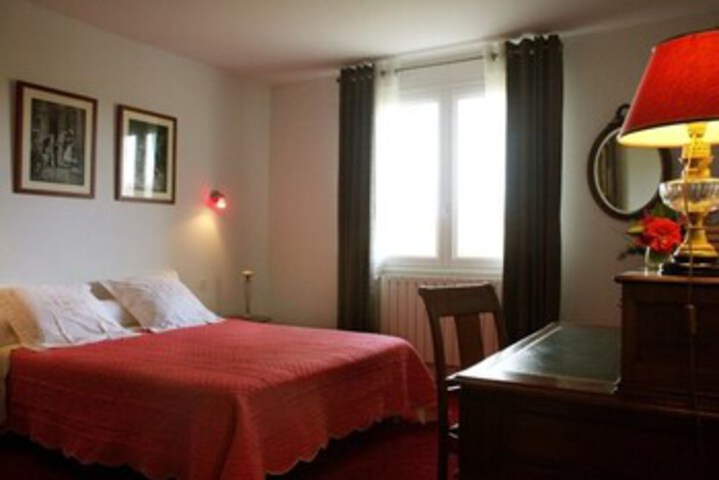 Room 14 of 24