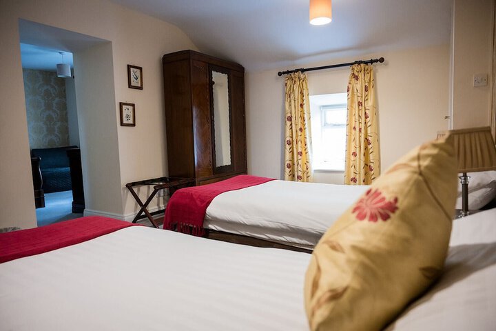 Room 34 of 70