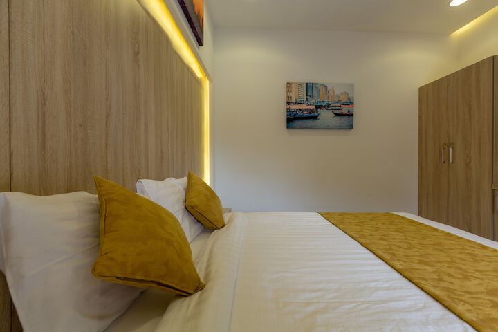 Room 16 of 43