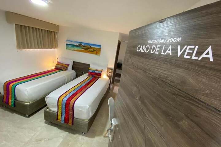 Room 2 of 28