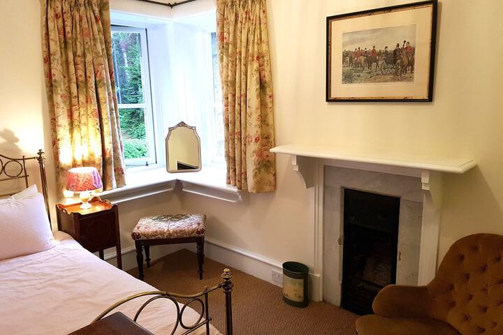 Room 6 of 47