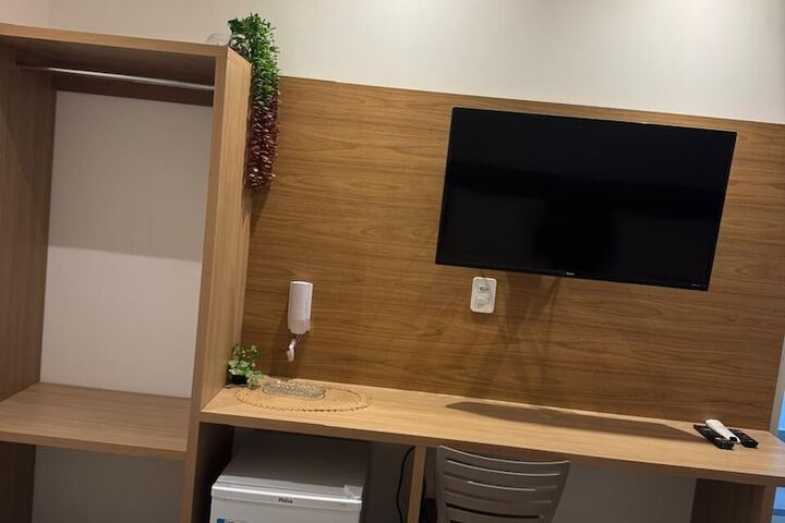 Room 16 of 41