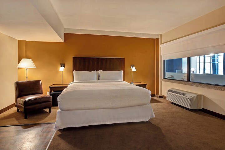Room 41 of 95