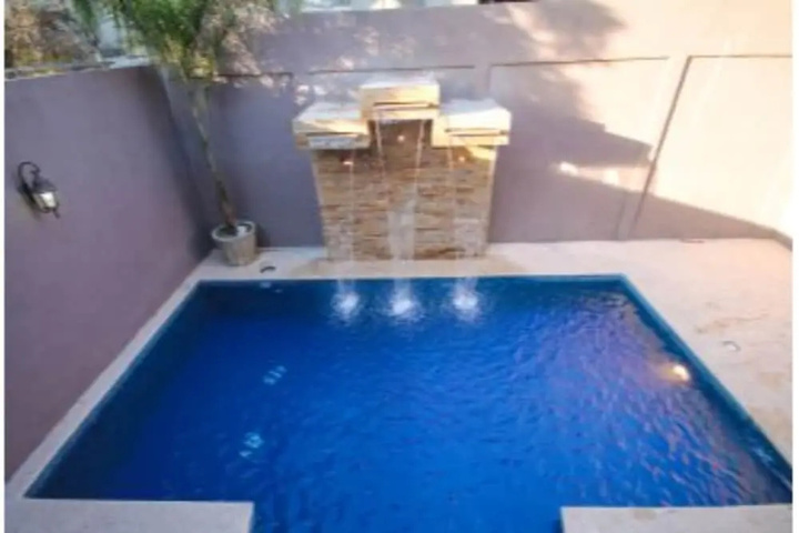 Pool 10 of 12