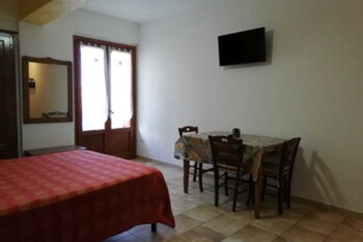 Room 7 of 15