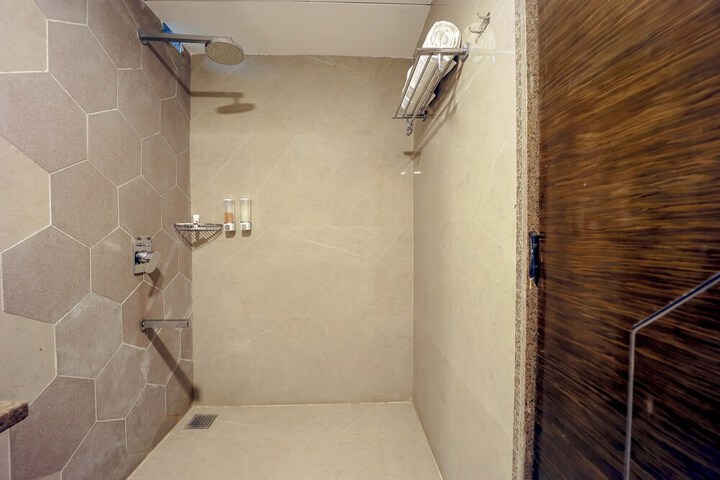 Room 29 of 42