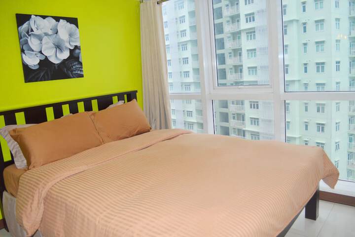 Room 28 of 65
