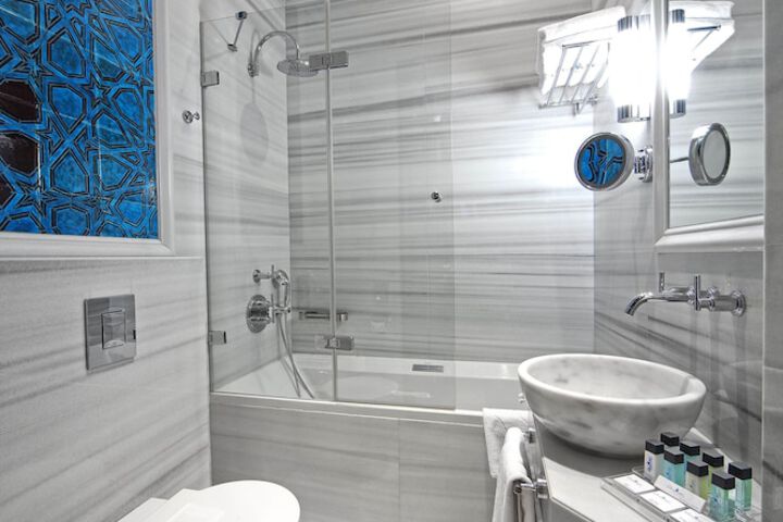 Clean Restrooms