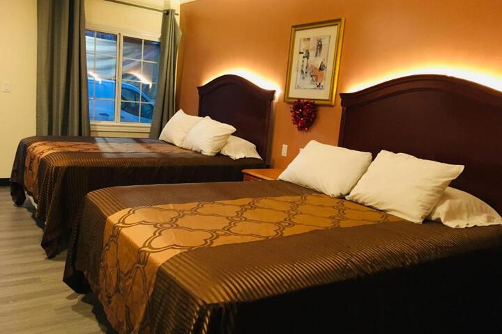 2 Double Bed Room (12 of 14)