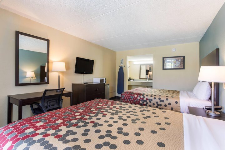 Room 18 of 31