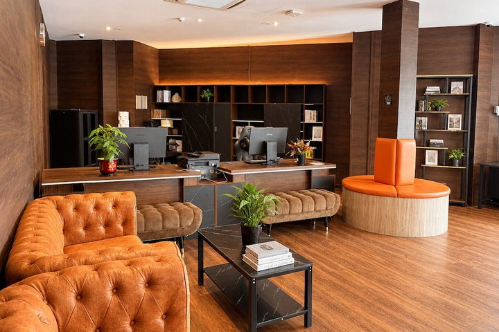 Hotel Interior 9 of 121