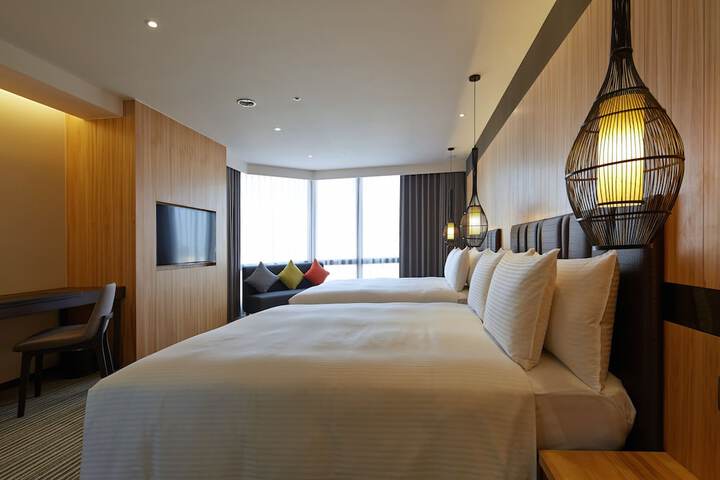 Room 10 of 50