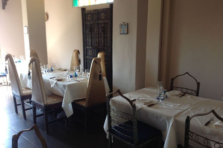 Dining 3 of 19