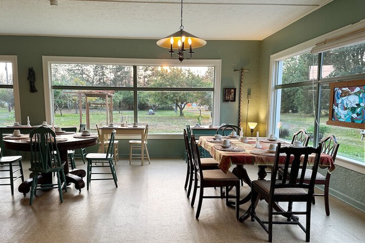Dining 49 of 62