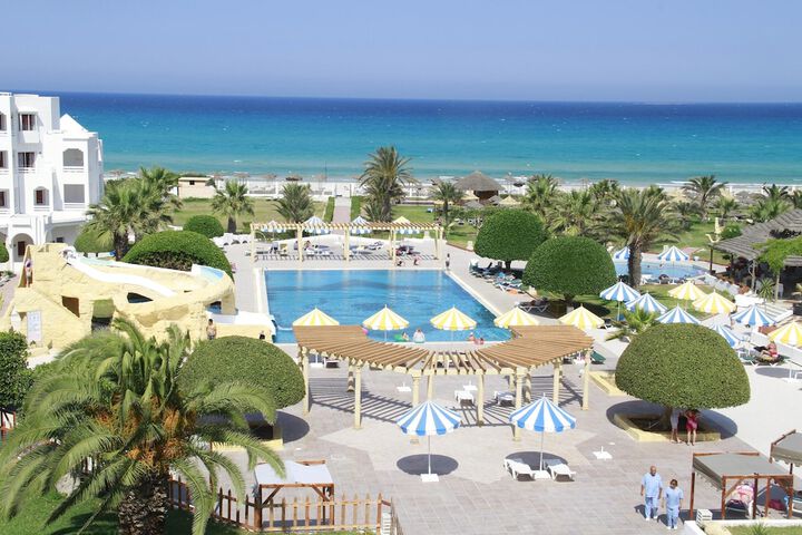 Pools & Facilities