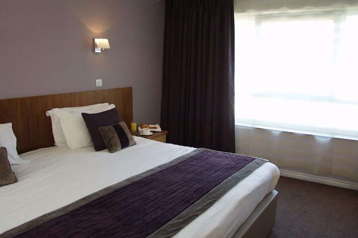 Room 25 of 93