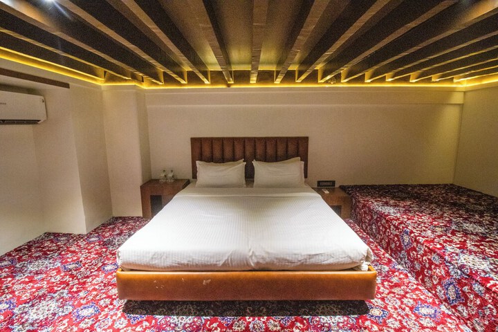 Room 34 of 58