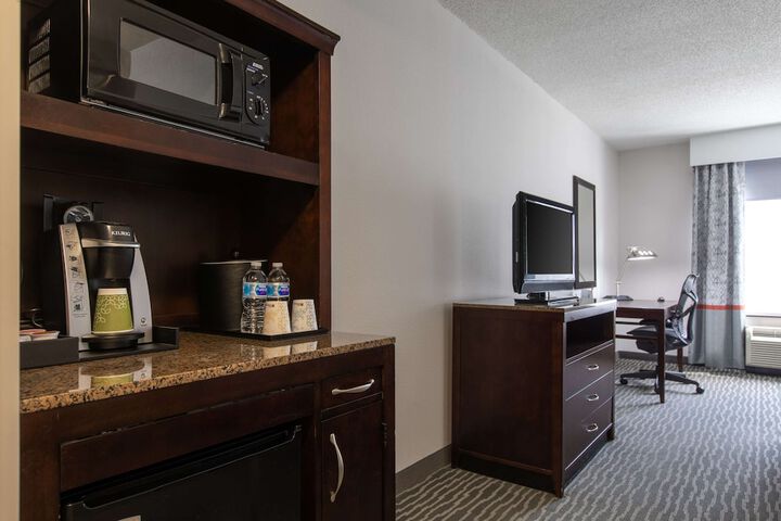1 King Mobility Accessible with Bathtub (10 of 26)