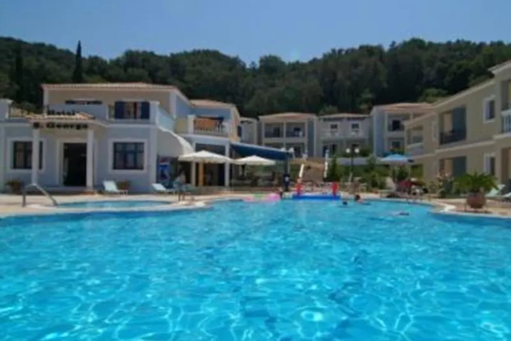 Pool 7 of 9