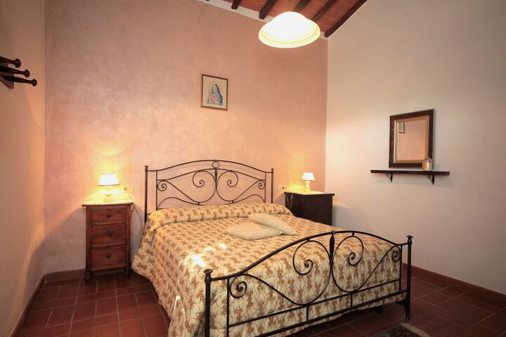 Room 10 of 81