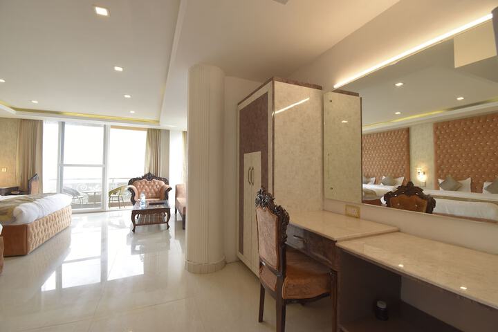 Room 18 of 111