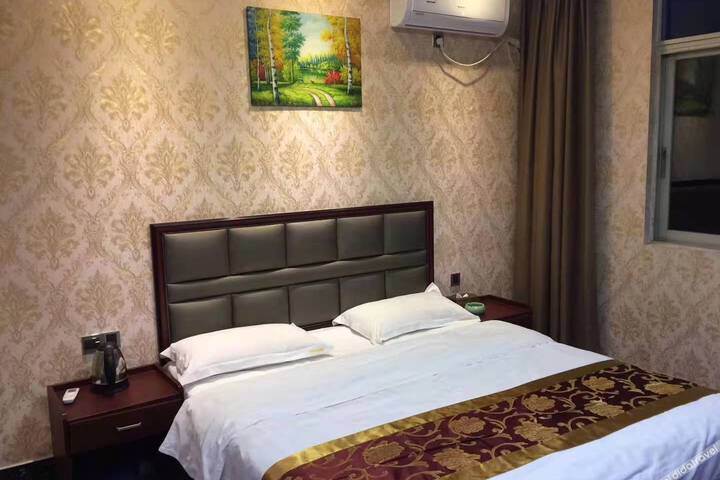 Xianyou Hongguan Business Hotel