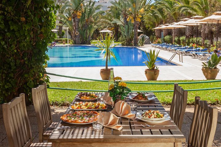 Breakfast area