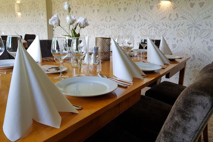 Dining 81 of 111